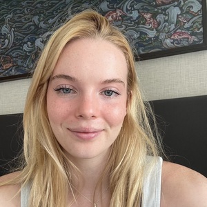 Claire profile photo
