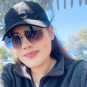 Zainab profile photo