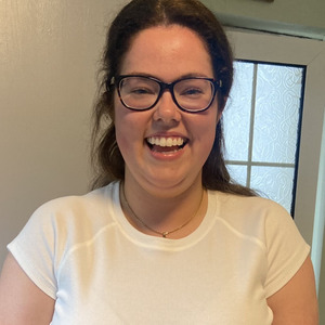 Laura profile photo