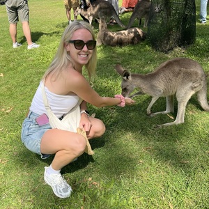 Becky profile photo