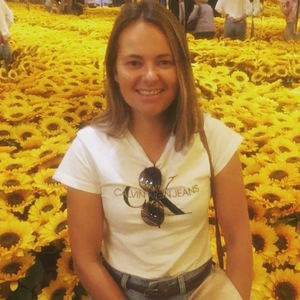 Laura profile photo